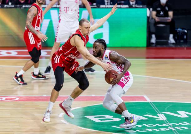 一直紧逼青 一直紧逼青