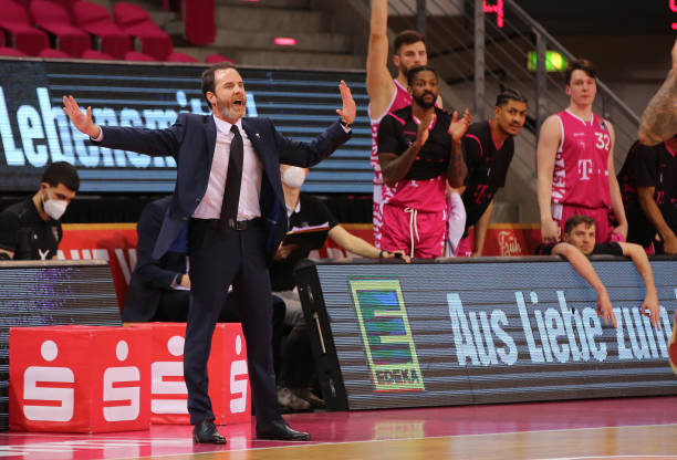 也能在解说 也能在解说